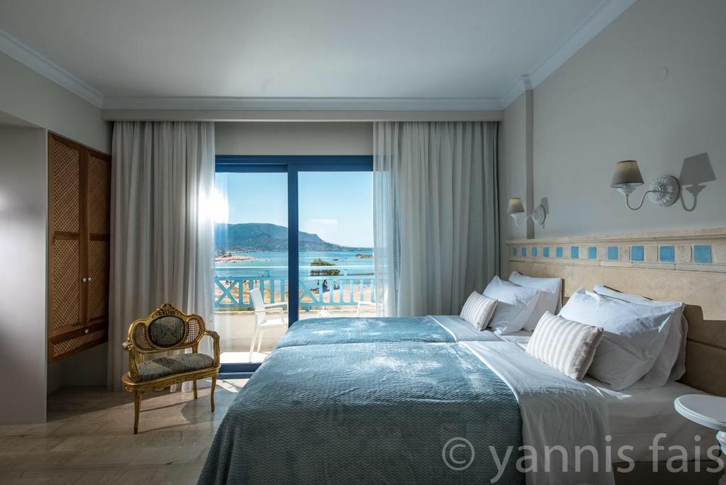 Pyrgos Blue Aparthotel Malia Exteriör bild