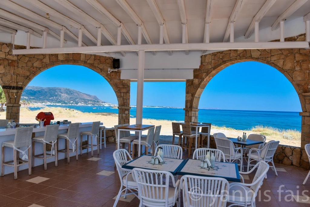 Pyrgos Blue Aparthotel Malia Exteriör bild